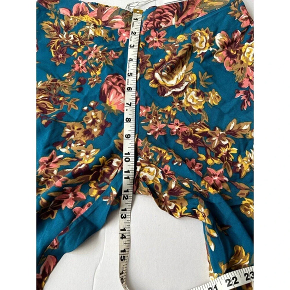 Tavik Women’s floral pull on Palazzo pants size S NWT - Picture 6 of 7